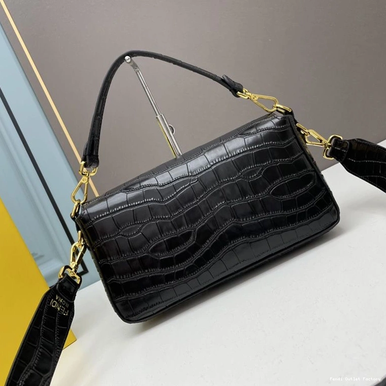 Affordable HOT Leather Crocodile Baguette Medium Black Bag Fendi In 0802